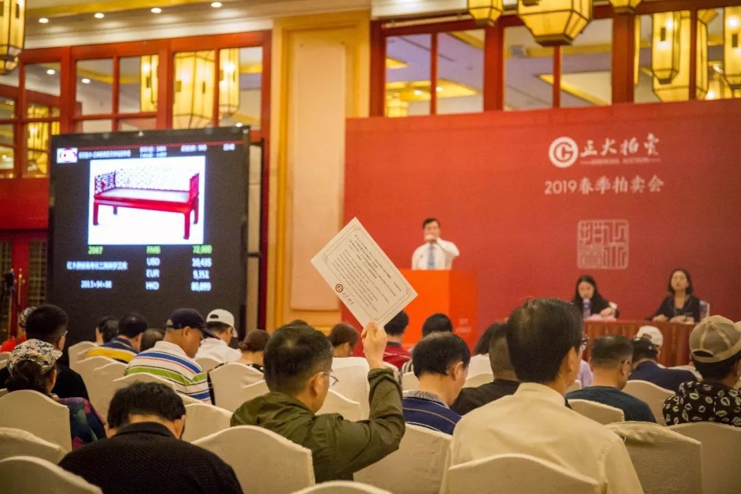 紫檀大四件柜4200萬落槌，新黃花梨明式家具收藏勢頭強勁！